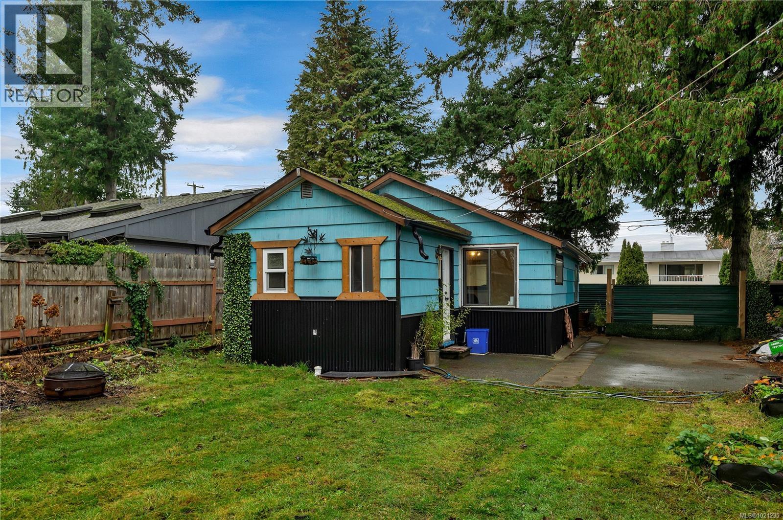 517 Dogwood St, Campbell River, British Columbia