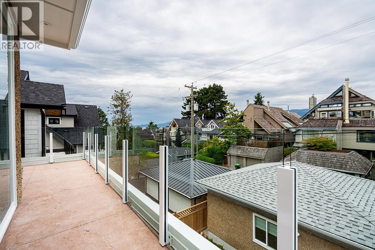 2561 W 2nd Avenue, Vancouver, British Columbia  V6K 1J7 - Photo 33 - R3070787