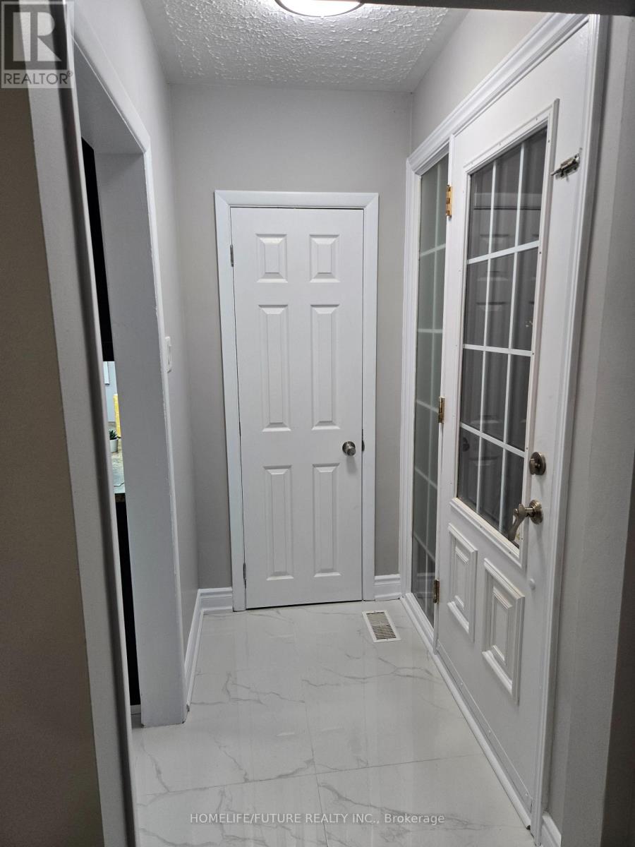 203 Crawforth Street, Whitby, Ontario  L1N 3S4 - Photo 6 - E12583884