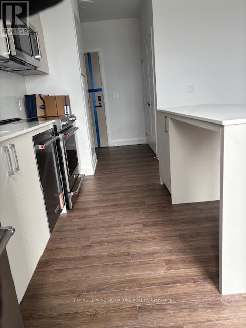 533 - 3250 Carding Mill Trail, Oakville, Ontario L6M 0Z3 - Photo 5 - W12581086