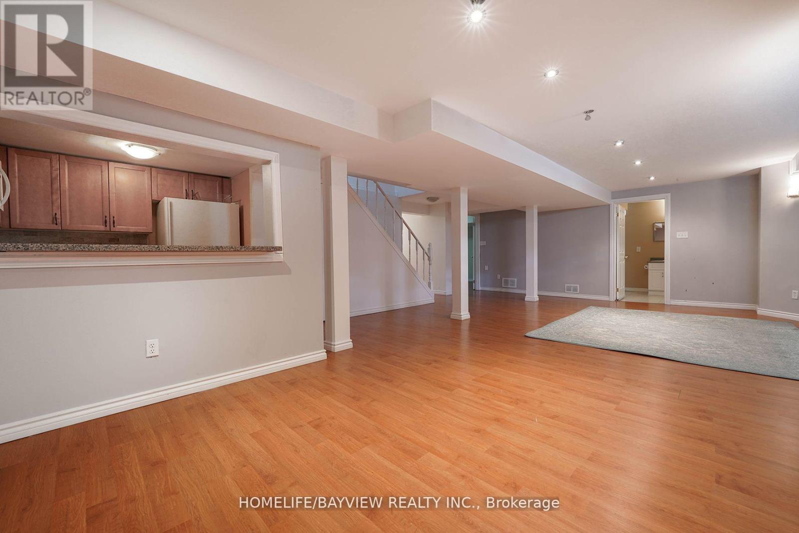 75 Grand Oak Drive, Richmond Hill, Ontario  L4E 4A2 - Photo 2 - N12583890