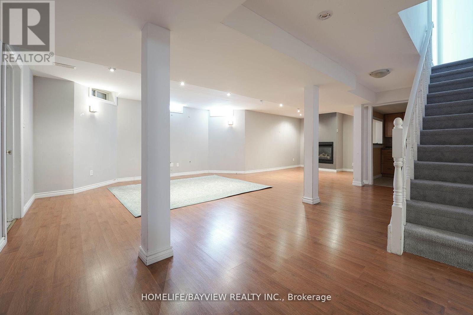 75 Grand Oak Drive, Richmond Hill, Ontario  L4E 4A2 - Photo 3 - N12583890