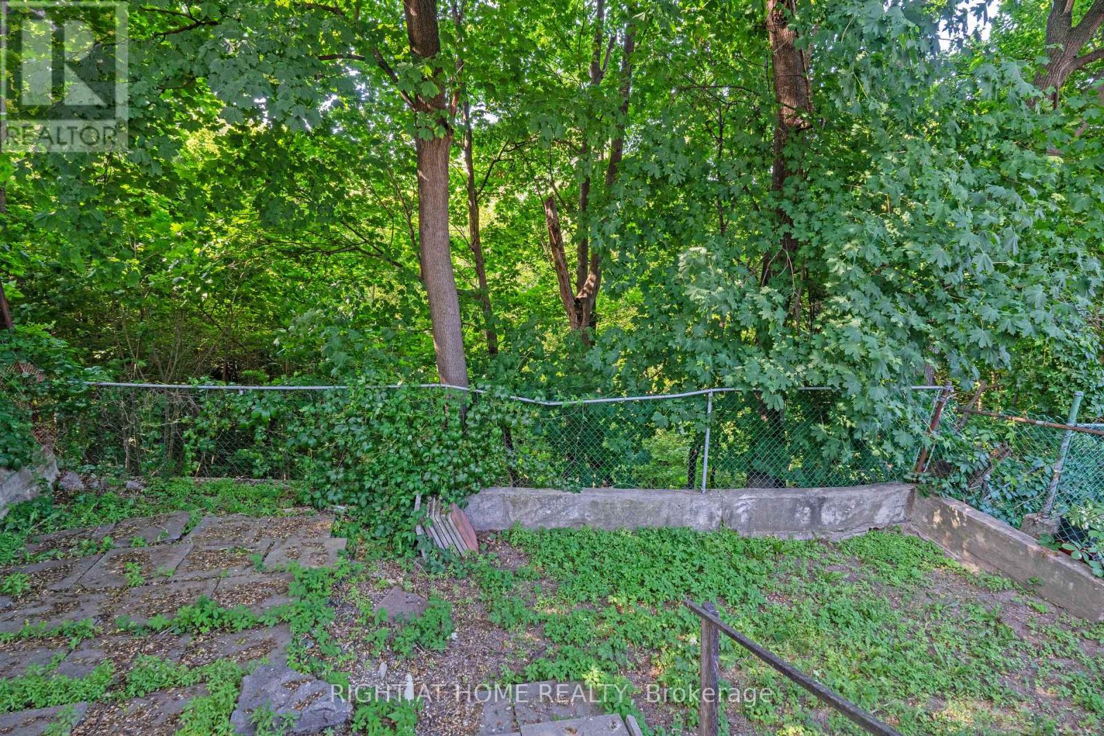 154 Edinborough Court, Toronto, Ontario  M6N 2E8 - Photo 22 - W12373115