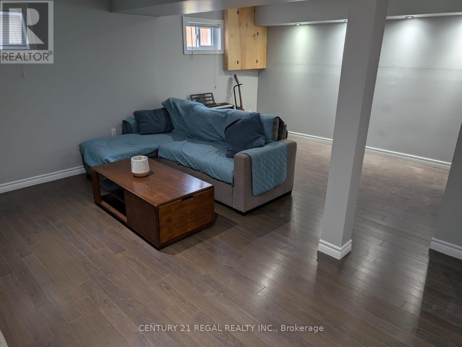 109 Brentwood Drive, Brampton, Ontario  L6T 1R1 - Photo 14 - W12583864