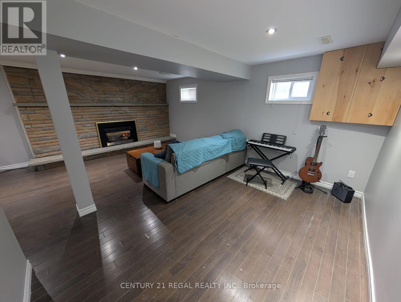 109 Brentwood Drive, Brampton, Ontario  L6T 1R1 - Photo 15 - W12583864