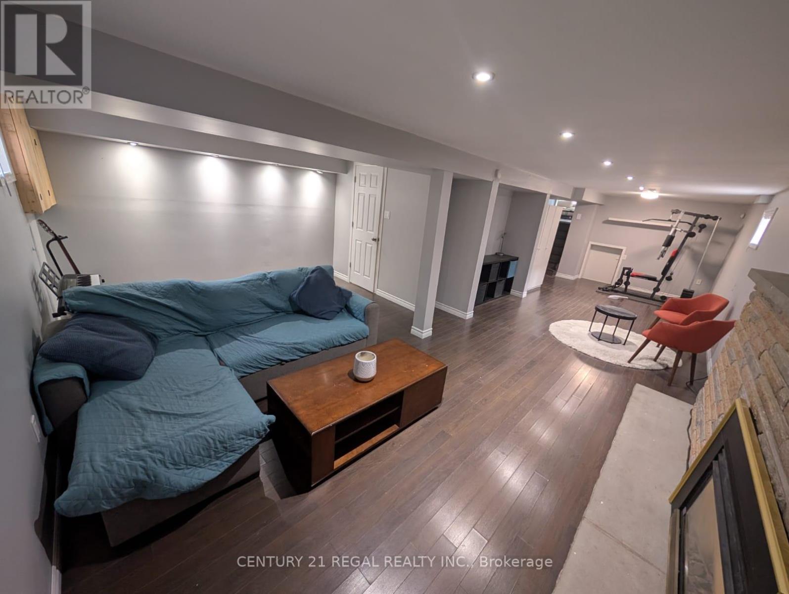 109 Brentwood Drive, Brampton, Ontario  L6T 1R1 - Photo 16 - W12583864