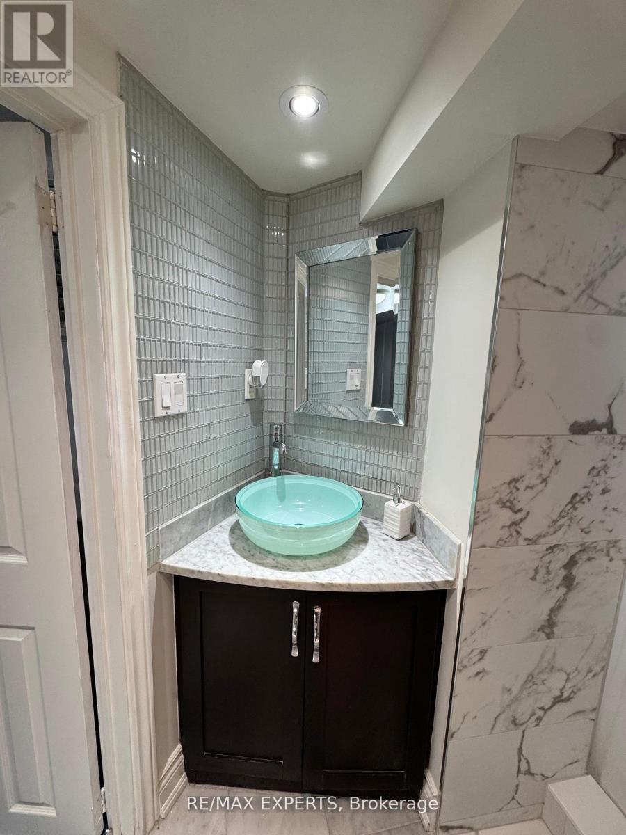 Lower - 114 Trowell Avenue, Toronto, Ontario  M6M 1L7 - Photo 19 - W12583870