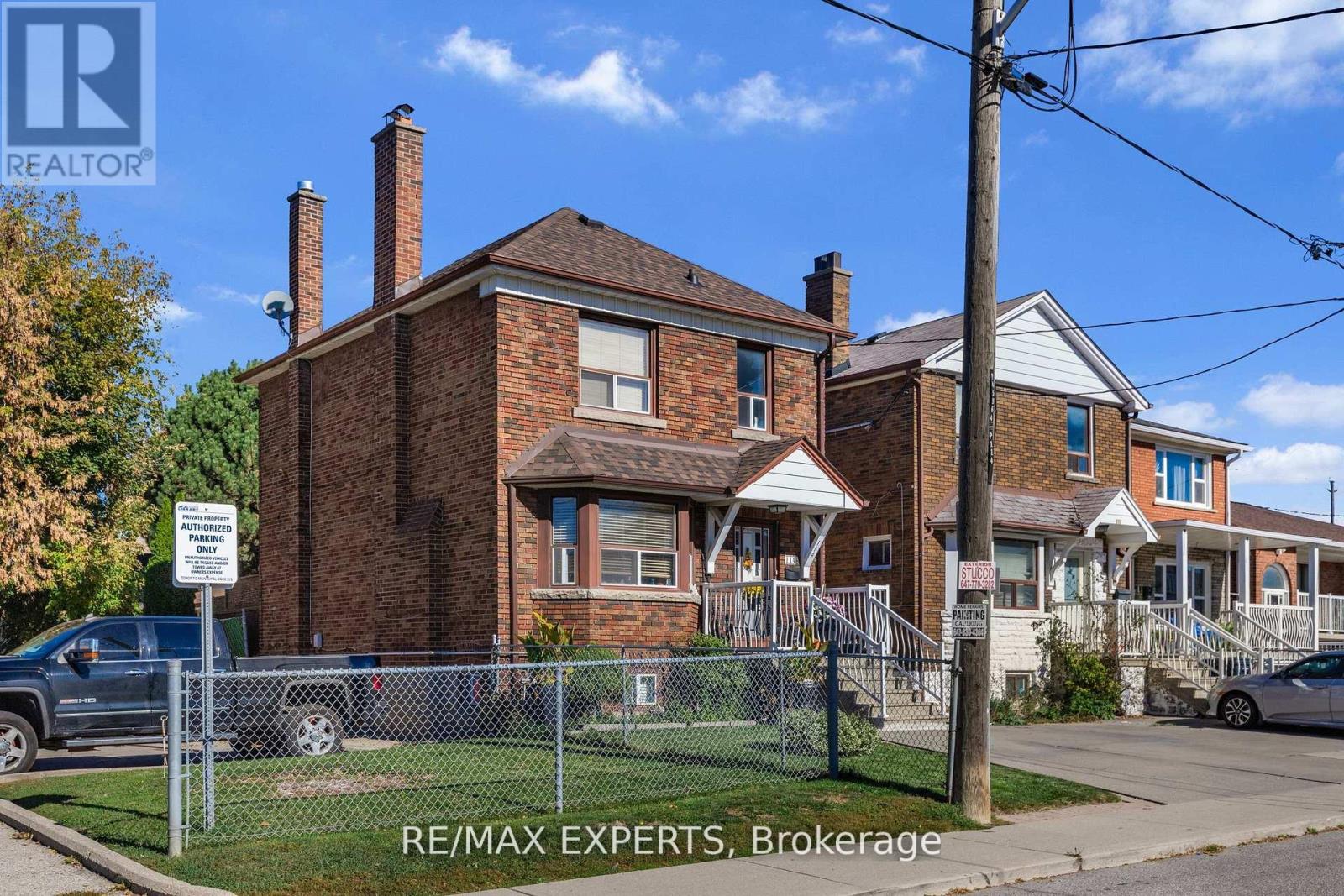 Lower - 114 Trowell Avenue, Toronto, Ontario  M6M 1L7 - Photo 3 - W12583870