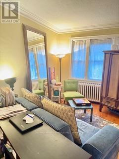 40 Warren Crescent, Toronto, Ontario  M6S 4S2 - Photo 4 - W12583882