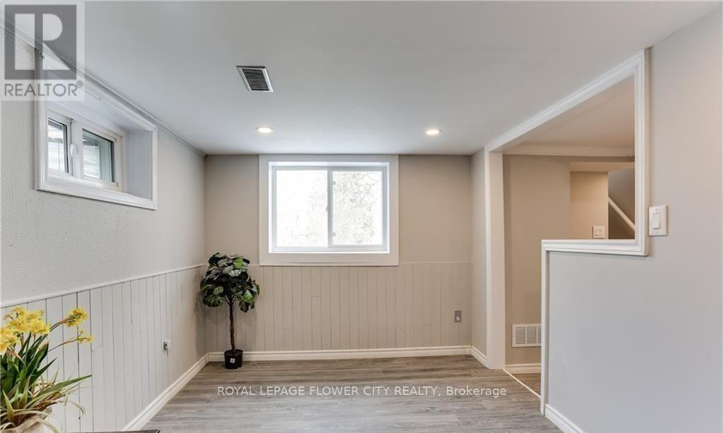 50 Emery Street W, London South, Ontario  N6J 1R6 - Photo 11 - X12583854