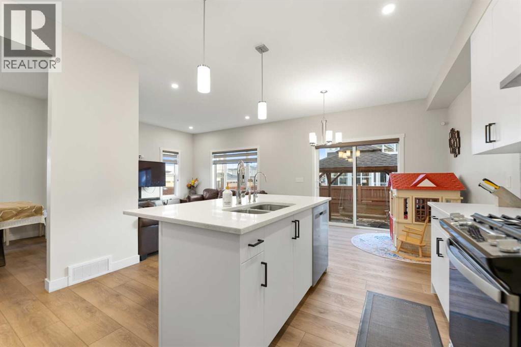 7 Homestead Circle Ne, Calgary, Alberta  T3J 5R6 - Photo 16 - A2272001