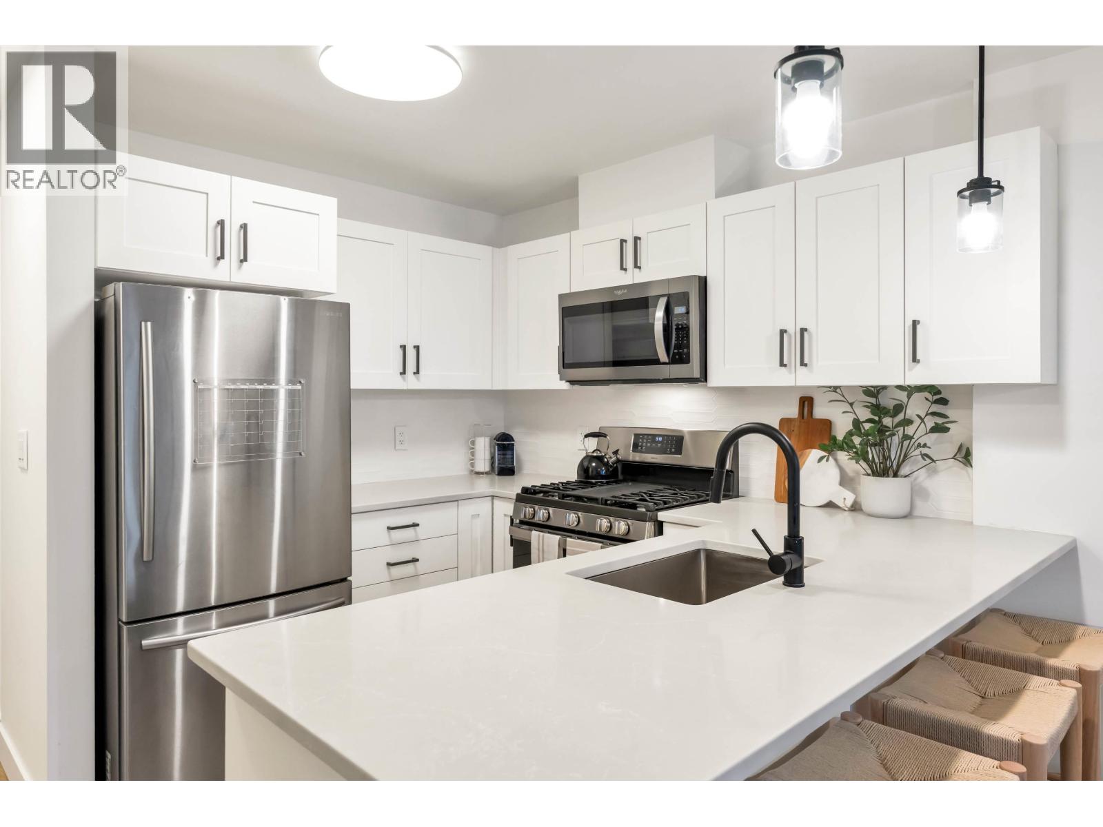 2201 2133 Douglas Road, Burnaby, British Columbia  V5C 0E9 - Photo 13 - R3070793