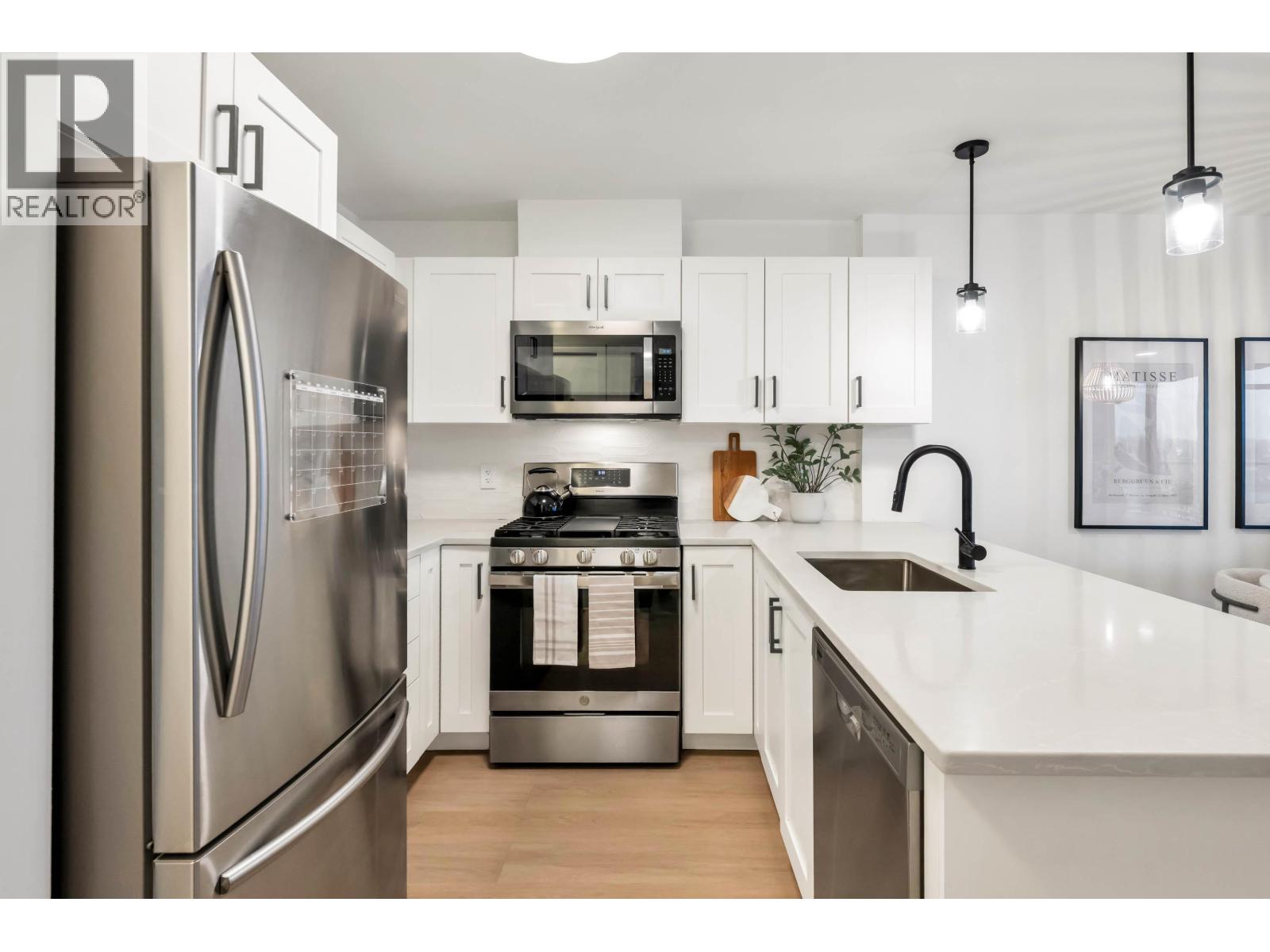 2201 2133 Douglas Road, Burnaby, British Columbia  V5C 0E9 - Photo 14 - R3070793