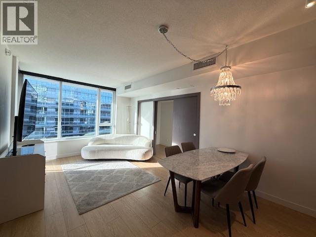 68 Smithe Street, Vancouver, British Columbia  V6B 0P3 - Photo 1 - R3070792