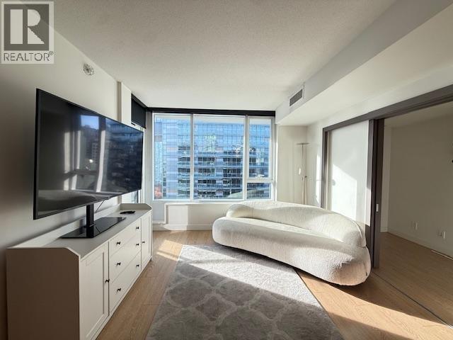 68 Smithe Street, Vancouver, British Columbia  V6B 0P3 - Photo 2 - R3070792