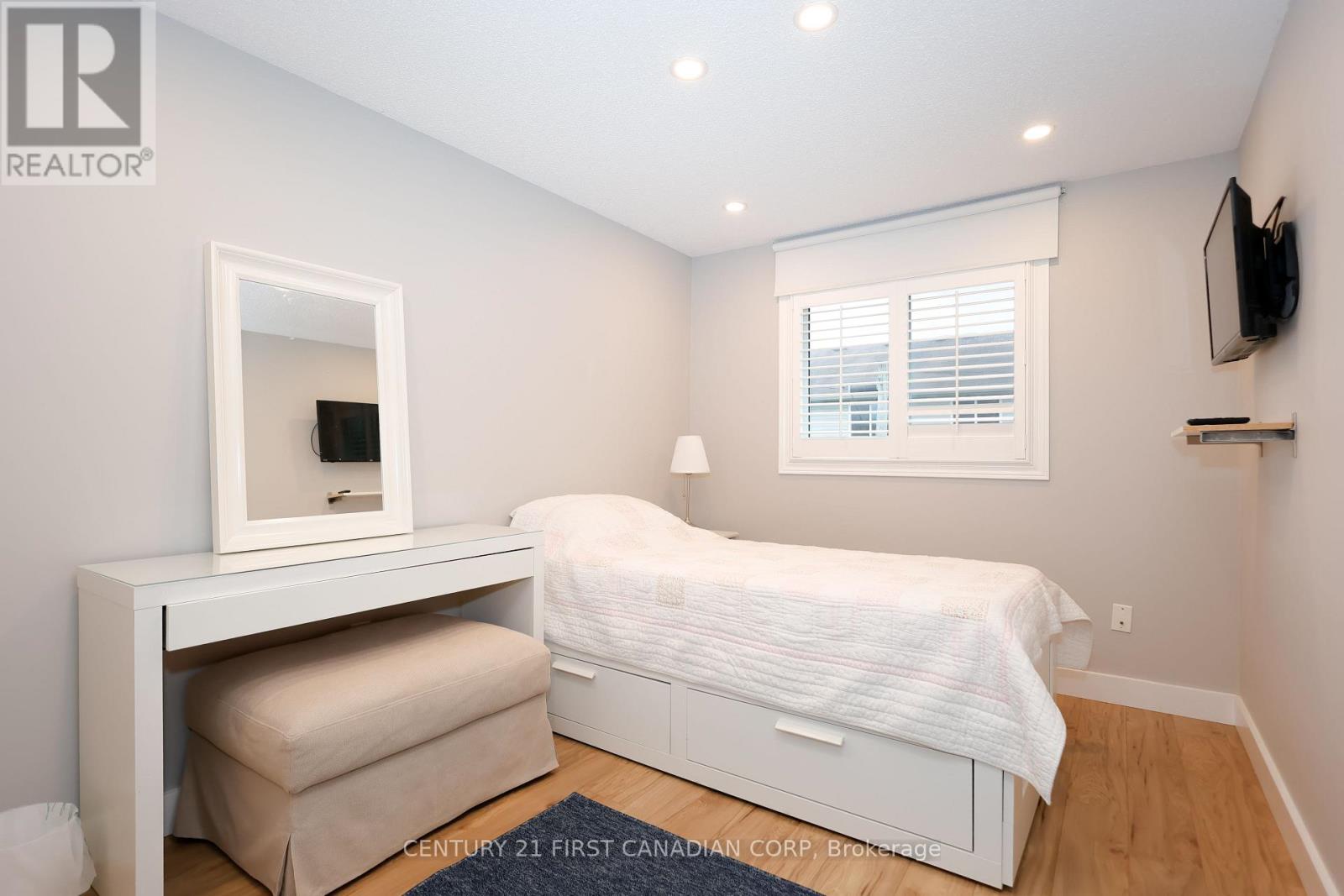 70 - 70 Chapman Court, London North, Ontario N6G 4Z4 - Photo 15 - X12583424