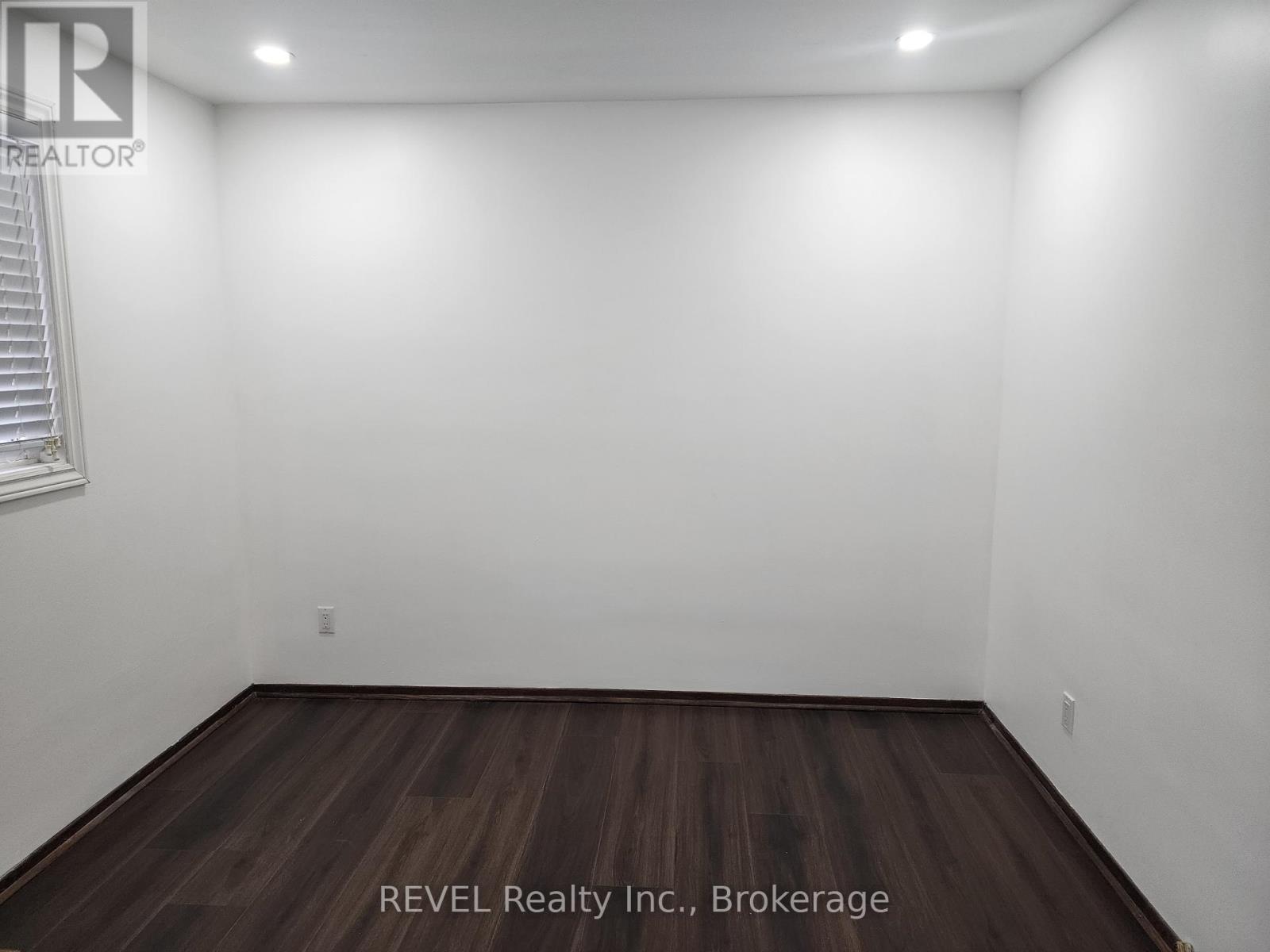 747 Parkdale Avenue E, Fort Erie, Ontario  L2A 5B7 - Photo 20 - X12549782