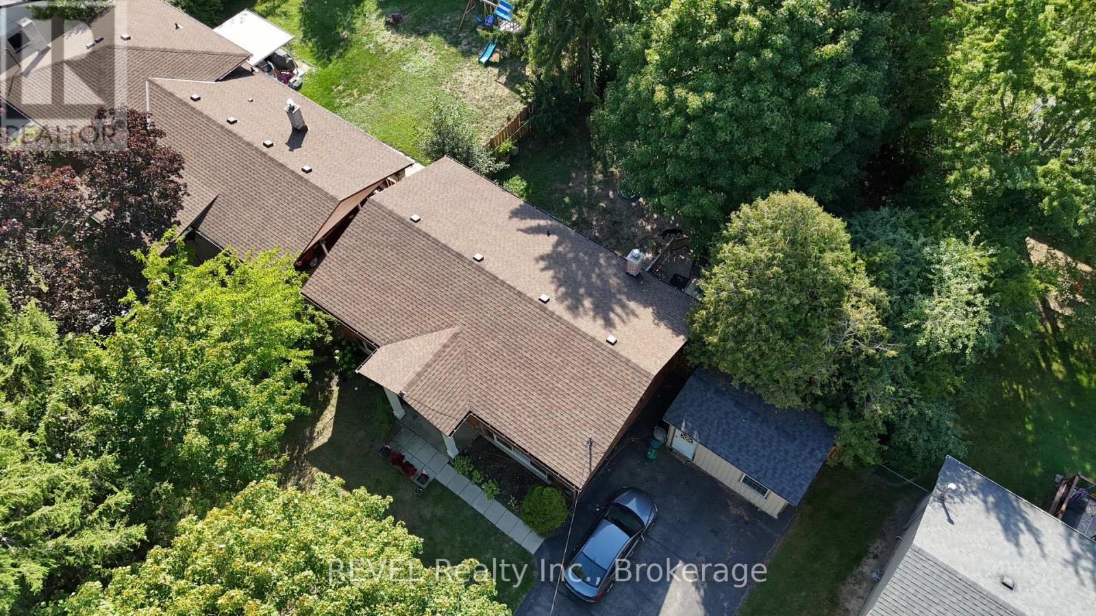 747 Parkdale Avenue E, Fort Erie, Ontario  L2A 5B7 - Photo 3 - X12549782