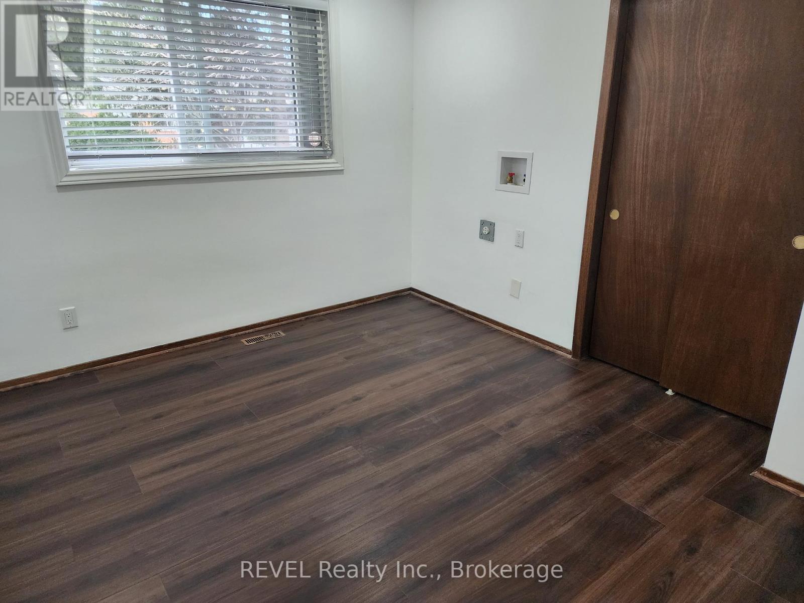 747 Parkdale Avenue E, Fort Erie, Ontario  L2A 5B7 - Photo 29 - X12549782