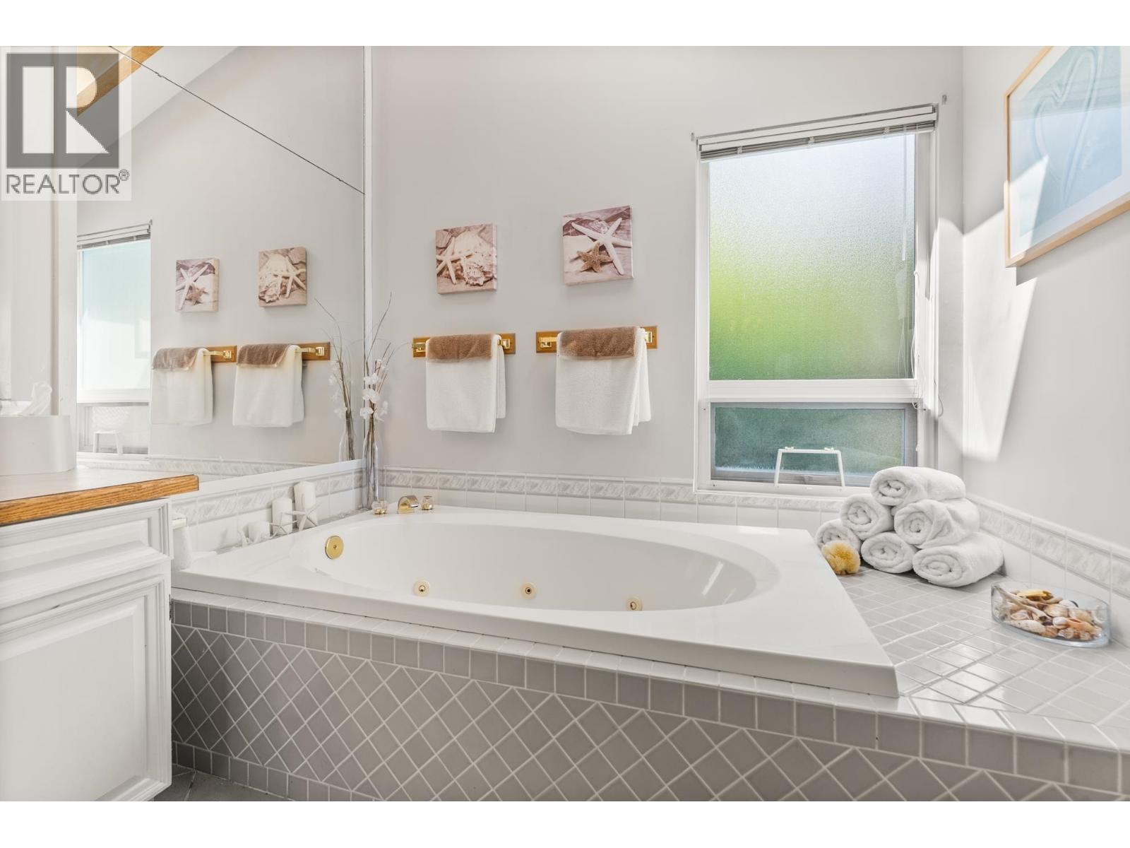 1110 Pacific Drive, Delta, British Columbia  V4M 2K5 - Photo 13 - R3070615