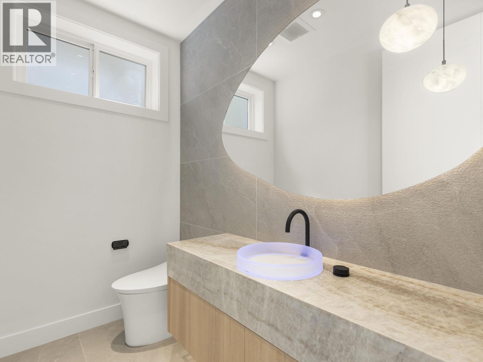 2565 W 2nd Avenue, Vancouver, British Columbia  V6K 1J7 - Photo 10 - R3070801