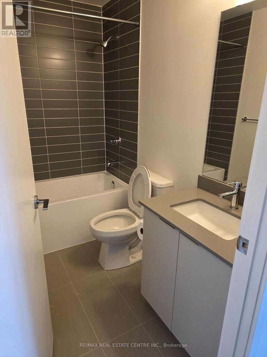 805 - 3079 Trafalgar Road N, Oakville, Ontario  L6H 8C5 - Photo 6 - W12573582