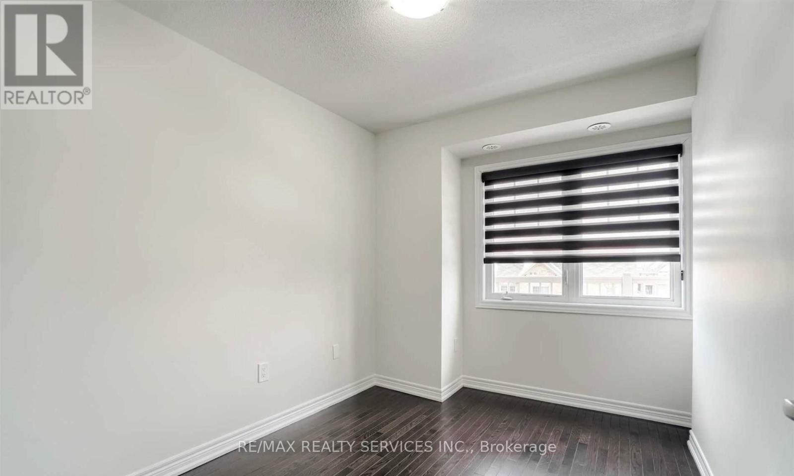 162 Davenfield Circle, Brampton, Ontario  L6P 4M1 - Photo 14 - W12583614