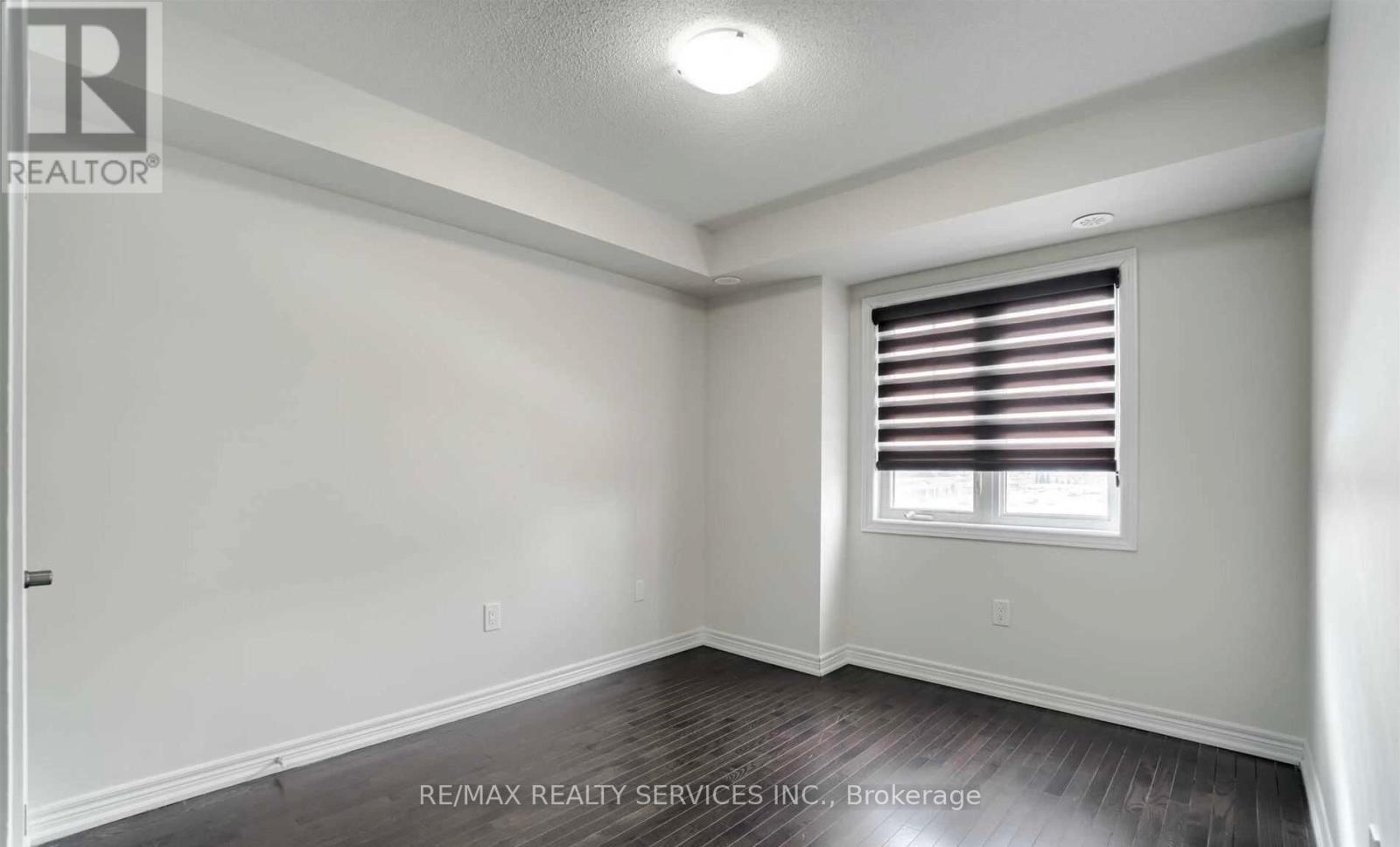 162 Davenfield Circle, Brampton, Ontario  L6P 4M1 - Photo 12 - W12583614