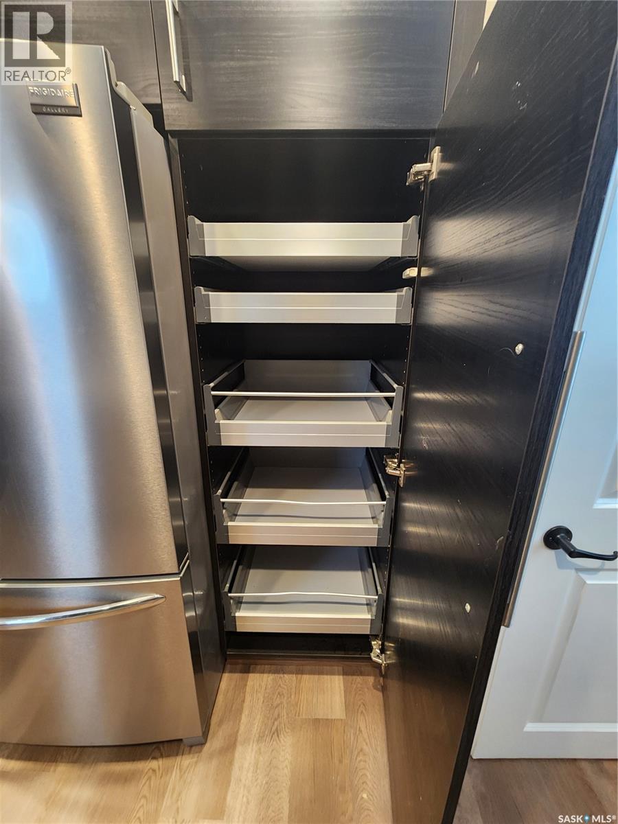 1533 Young Street, Estevan, Saskatchewan  S4A 0J5 - Photo 9 - SK024816