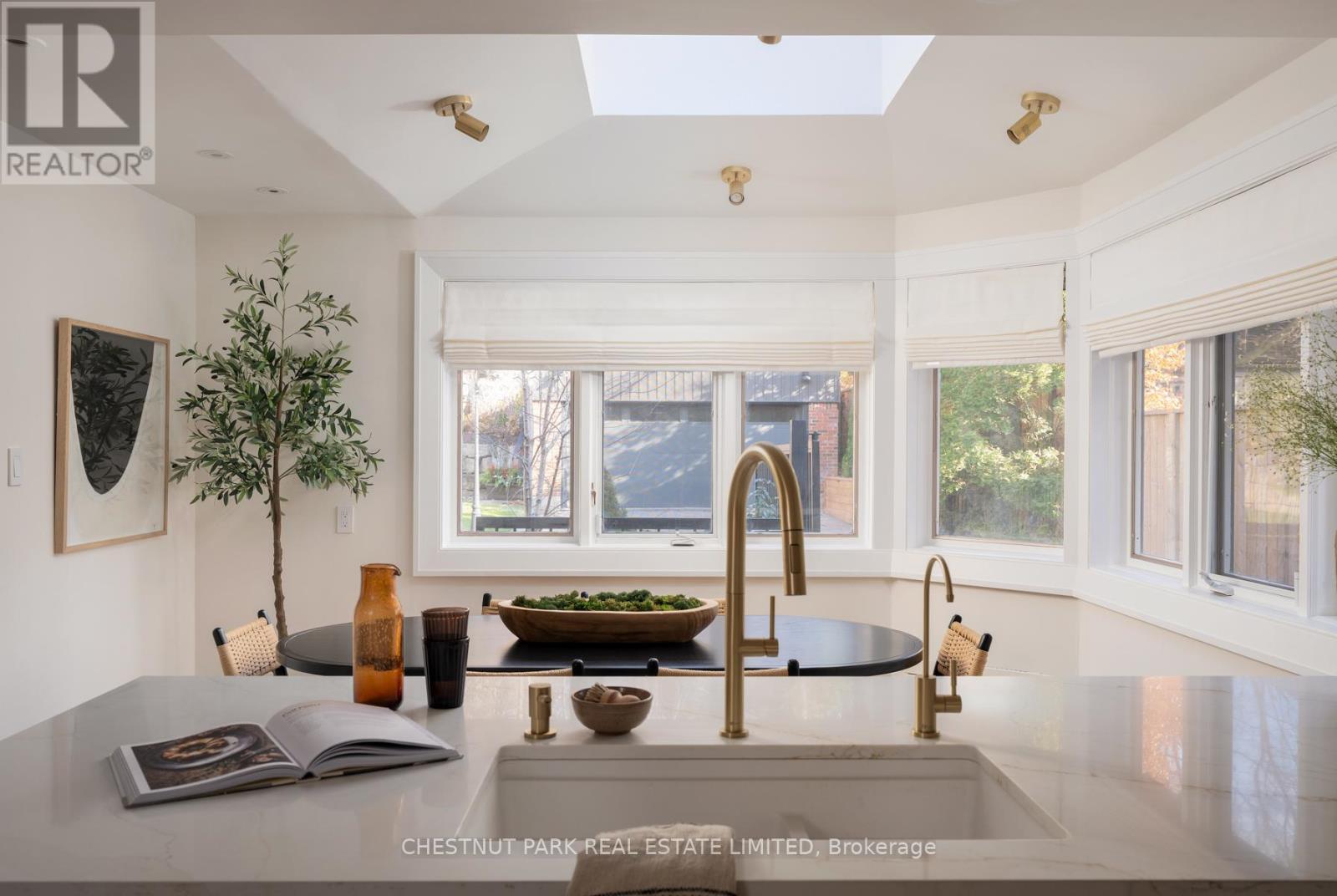 35 Weybourne Crescent, Toronto, Ontario M4N 2R4 - Photo 11 - C12581708