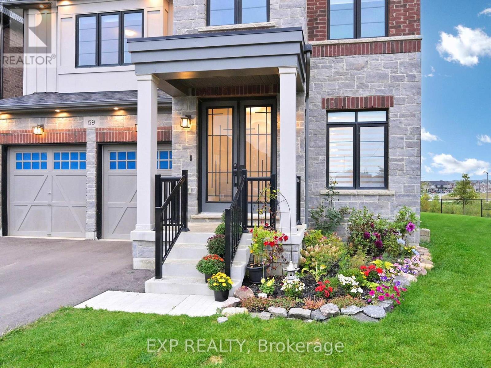 59 Lipscott Drive, Caledon, Ontario  L7C 4K1 - Photo 4 - W12583912