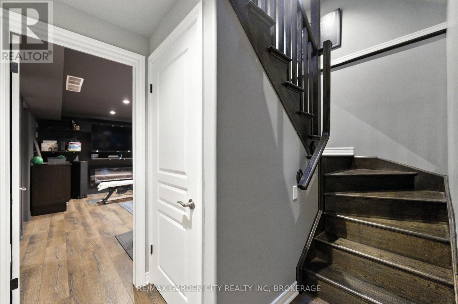 6456 Armelina Crescent, Niagara Falls, Ontario  L2H 0B4 - Photo 25 - X12325150