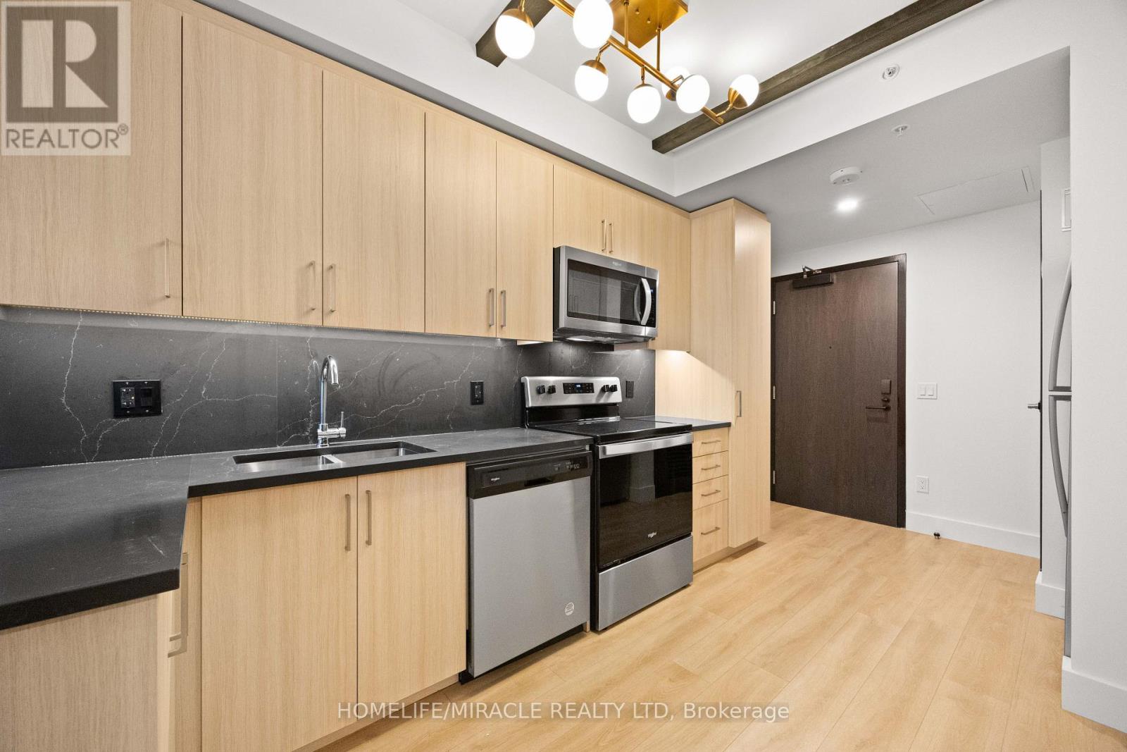 1711 - 145 Columbia Street W, Waterloo, Ontario  N2L 0K7 - Photo 9 - X12583898