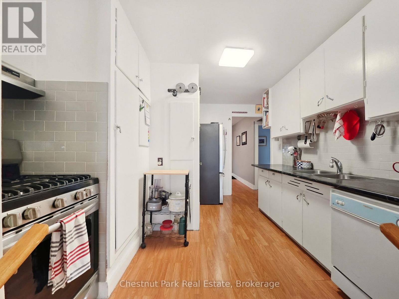 318 West Street N, Orillia, Ontario  L3V 5E2 - Photo 8 - S12583956