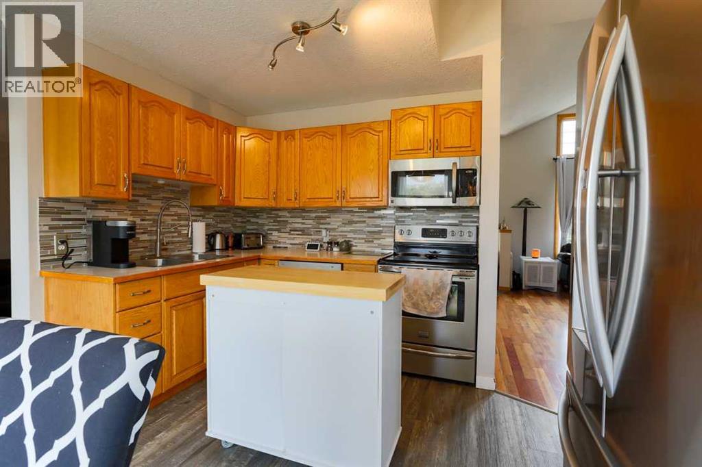 1118 Maple Avenue, Crossfield, Alberta  T0M 0S0 - Photo 9 - A2256547