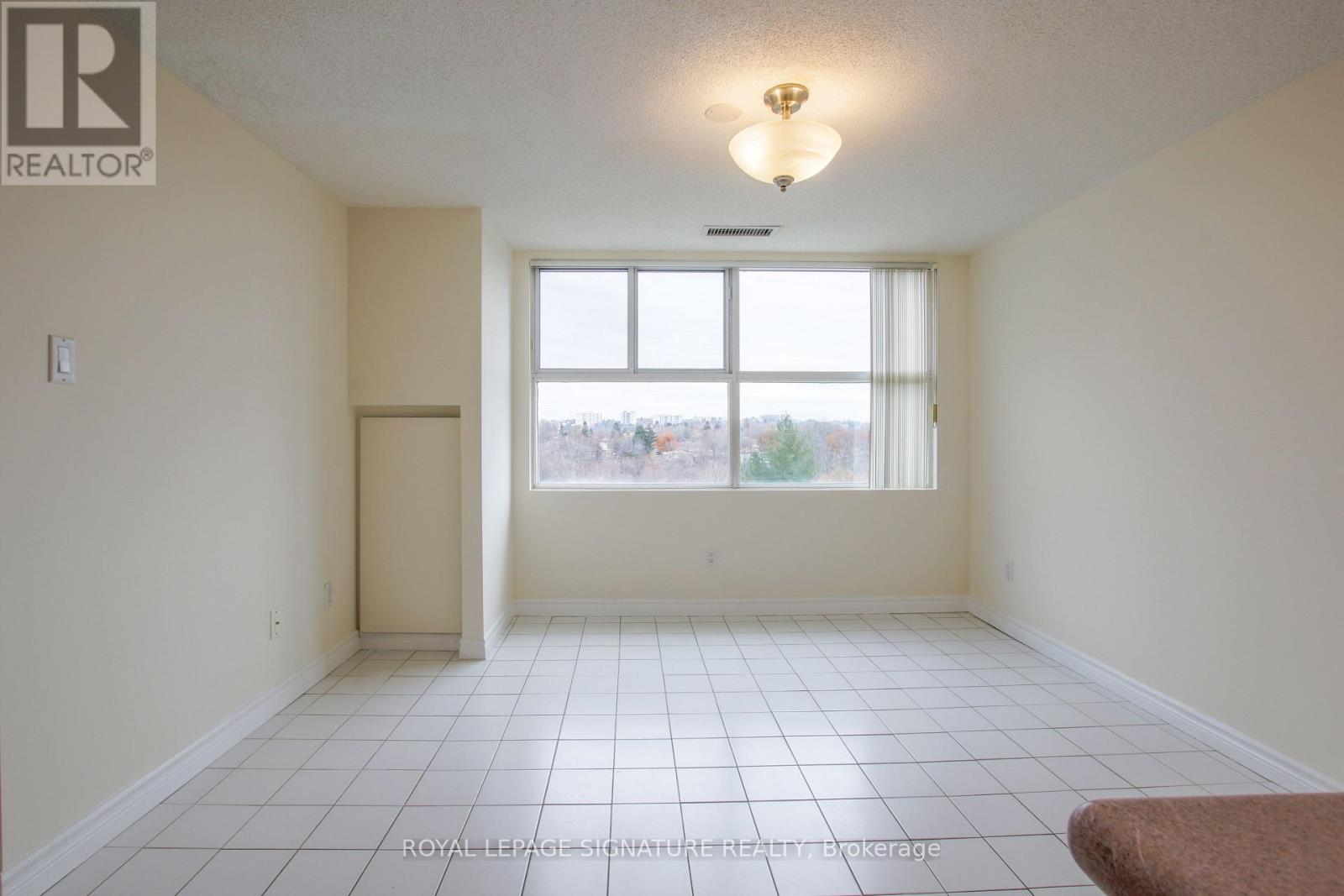 402 - 18 Concorde Place, Toronto, Ontario M3C 3T9 - Photo 14 - C12582154