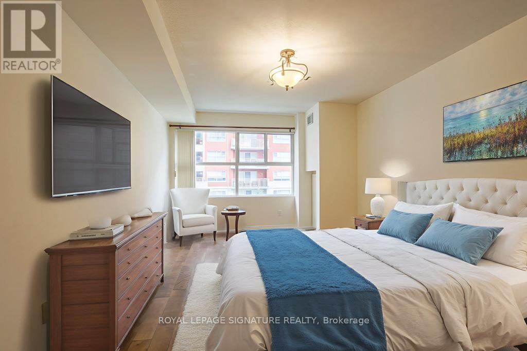 402 - 18 Concorde Place, Toronto, Ontario M3C 3T9 - Photo 17 - C12582154