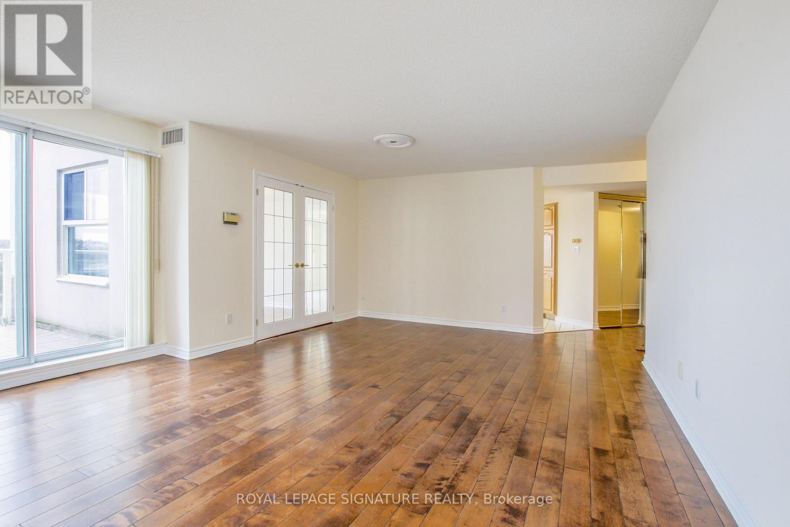 402 - 18 Concorde Place, Toronto, Ontario M3C 3T9 - Photo 15 - C12582154