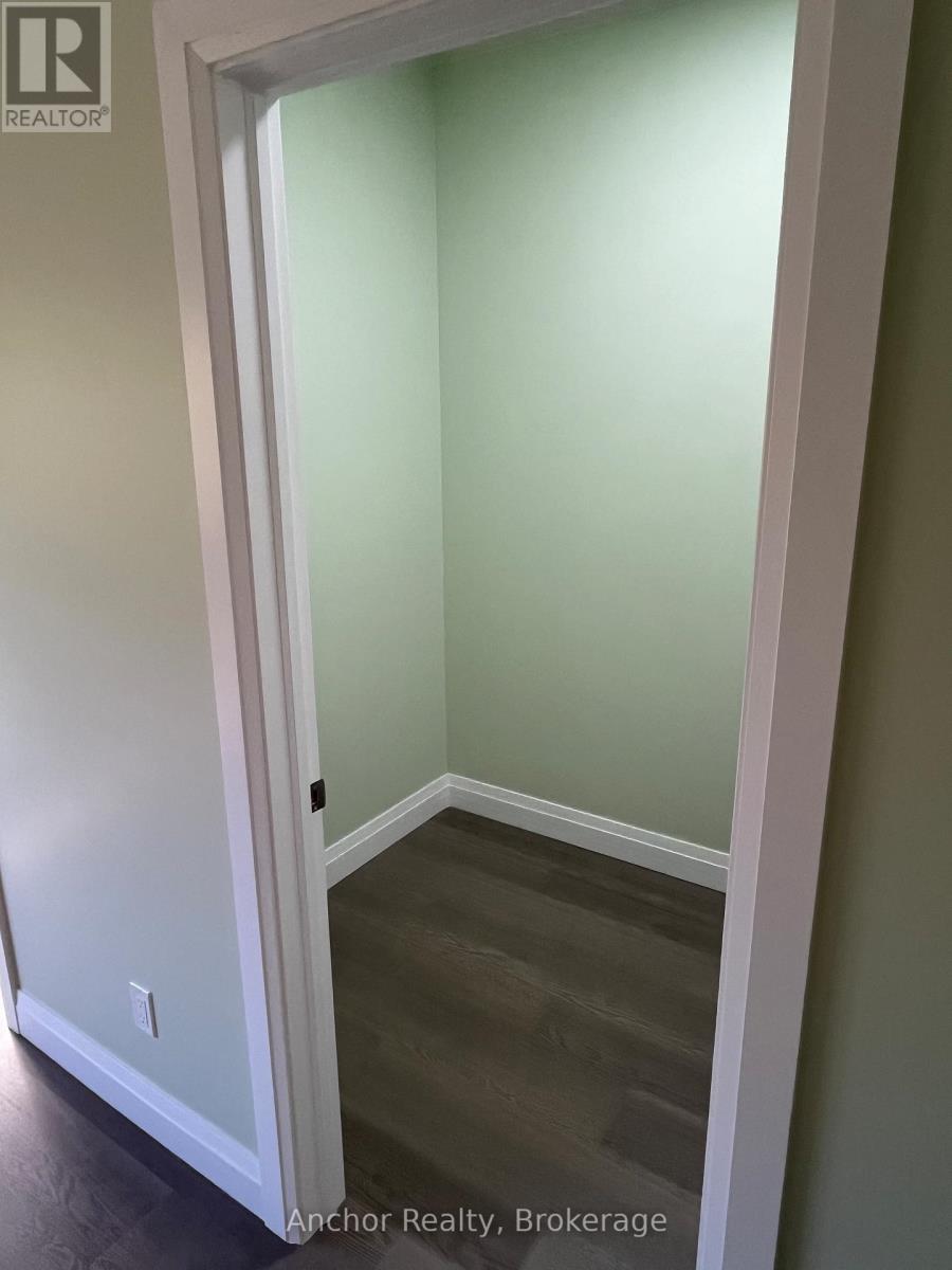 B - 615 Wagner Street, Gravenhurst, Ontario  P1P 1E1 - Photo 14 - X12583972