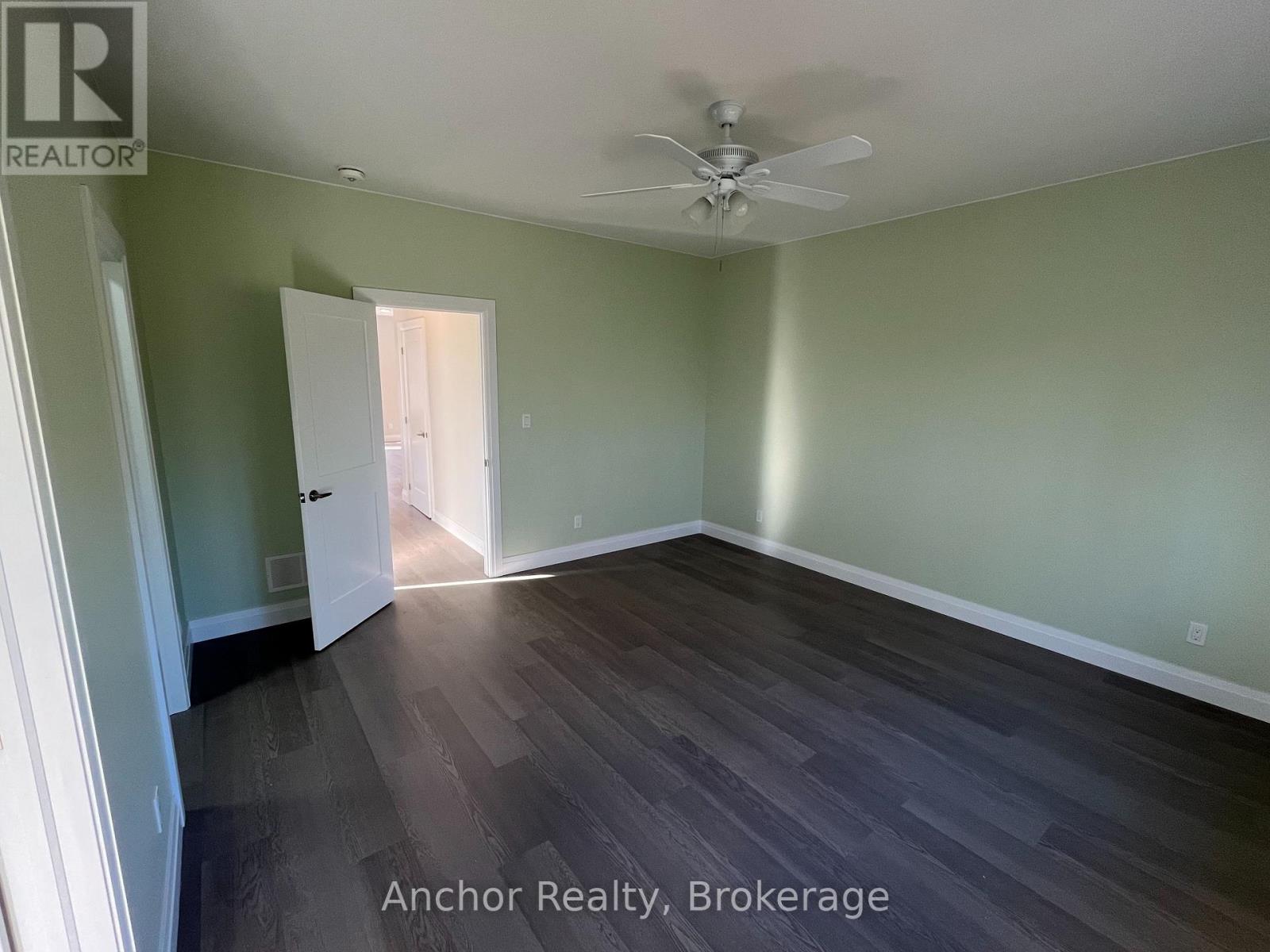 B - 615 Wagner Street, Gravenhurst, Ontario  P1P 1E1 - Photo 16 - X12583972