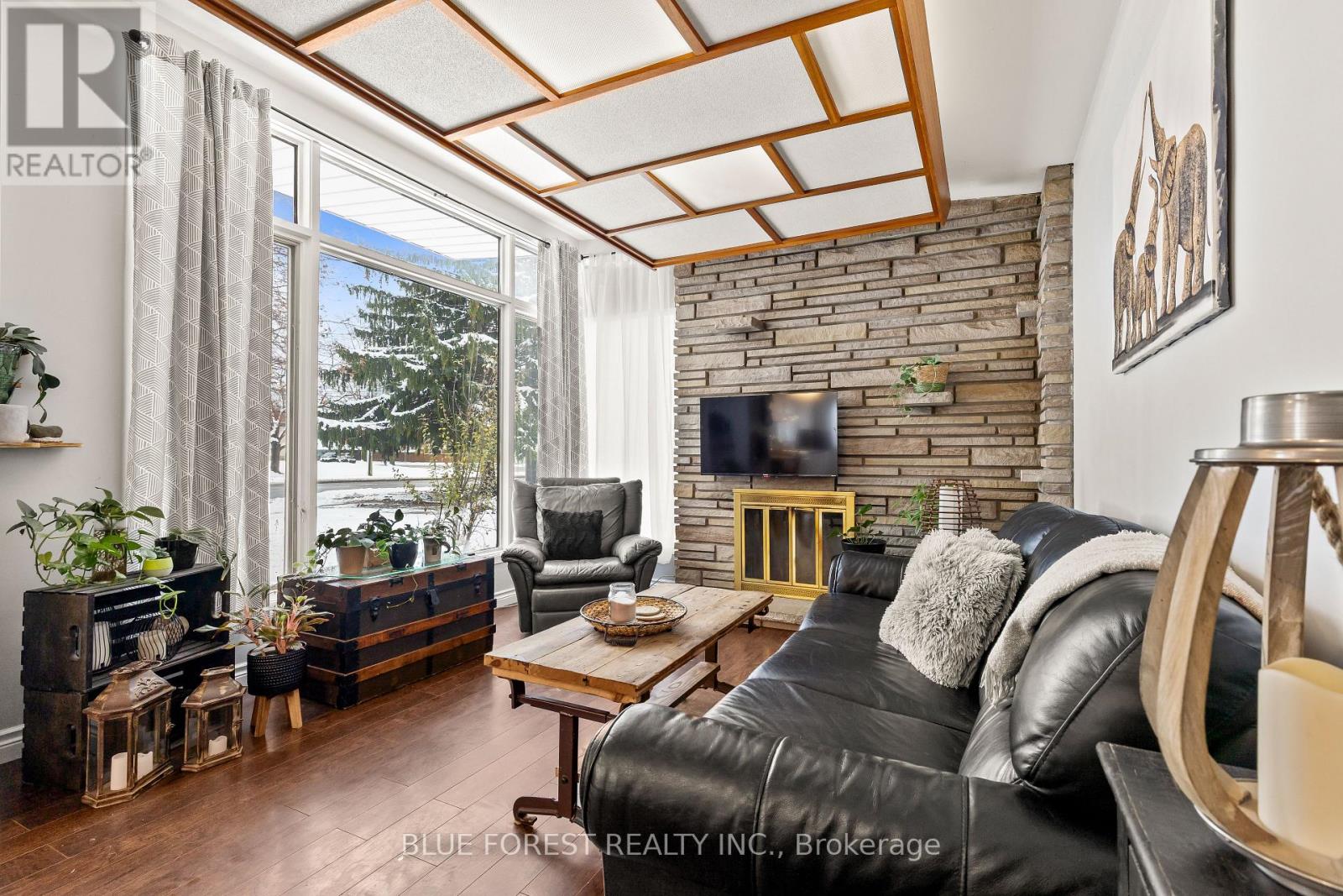 265 Clarke Road, London East, Ontario  N5W 5E7 - Photo 1 - X12555876