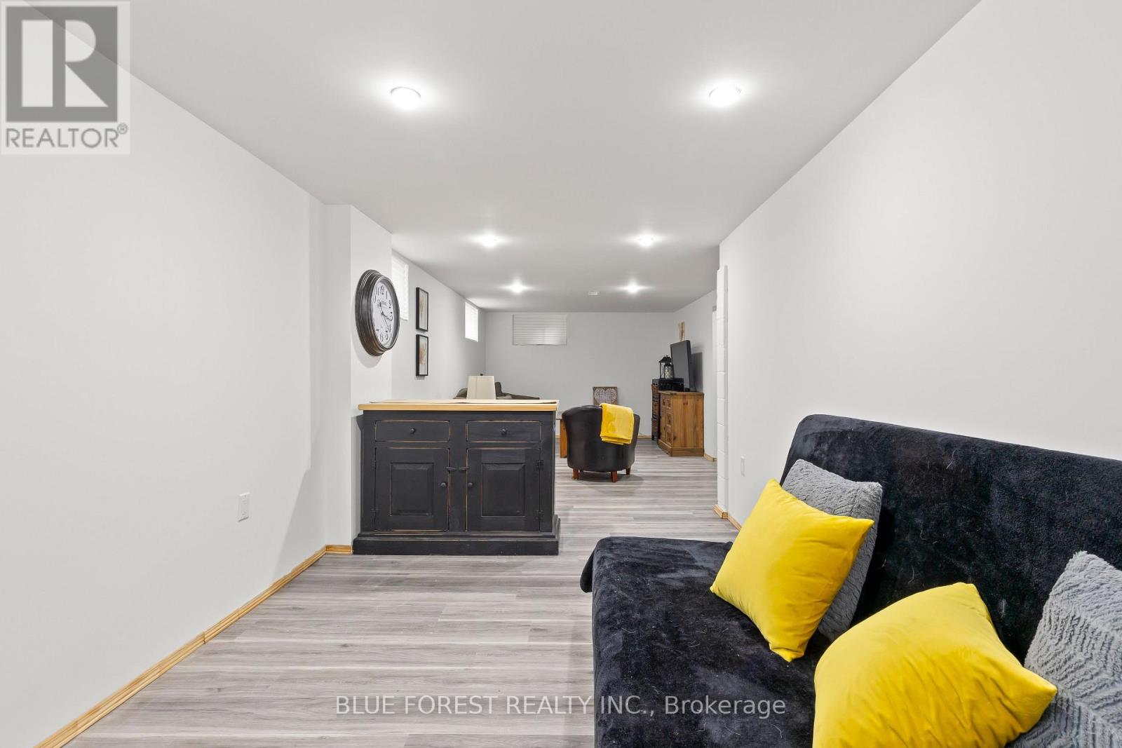 Photo 23 of 38 for 265 Clarke Road