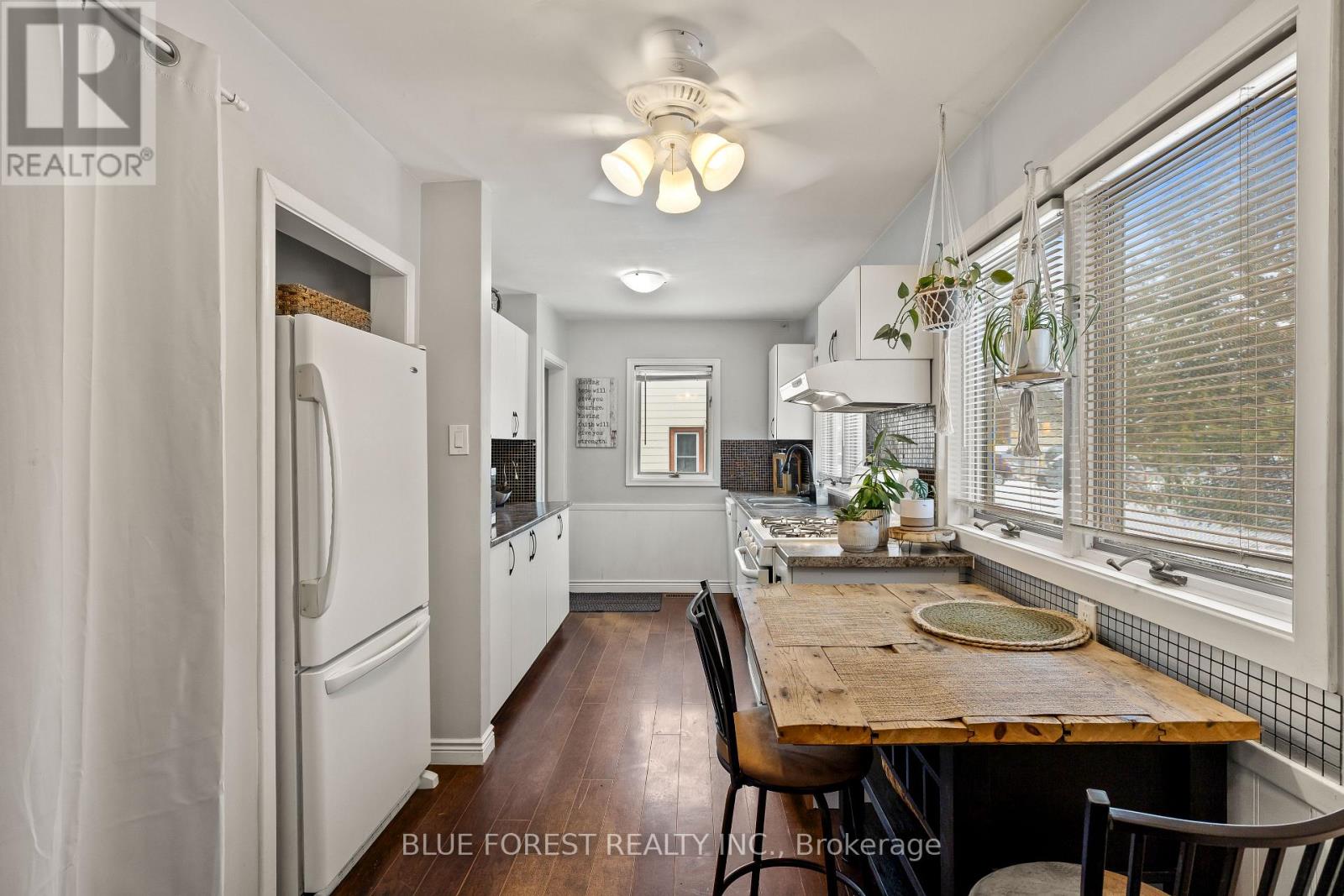 Photo 9 of 38 for 265 Clarke Road