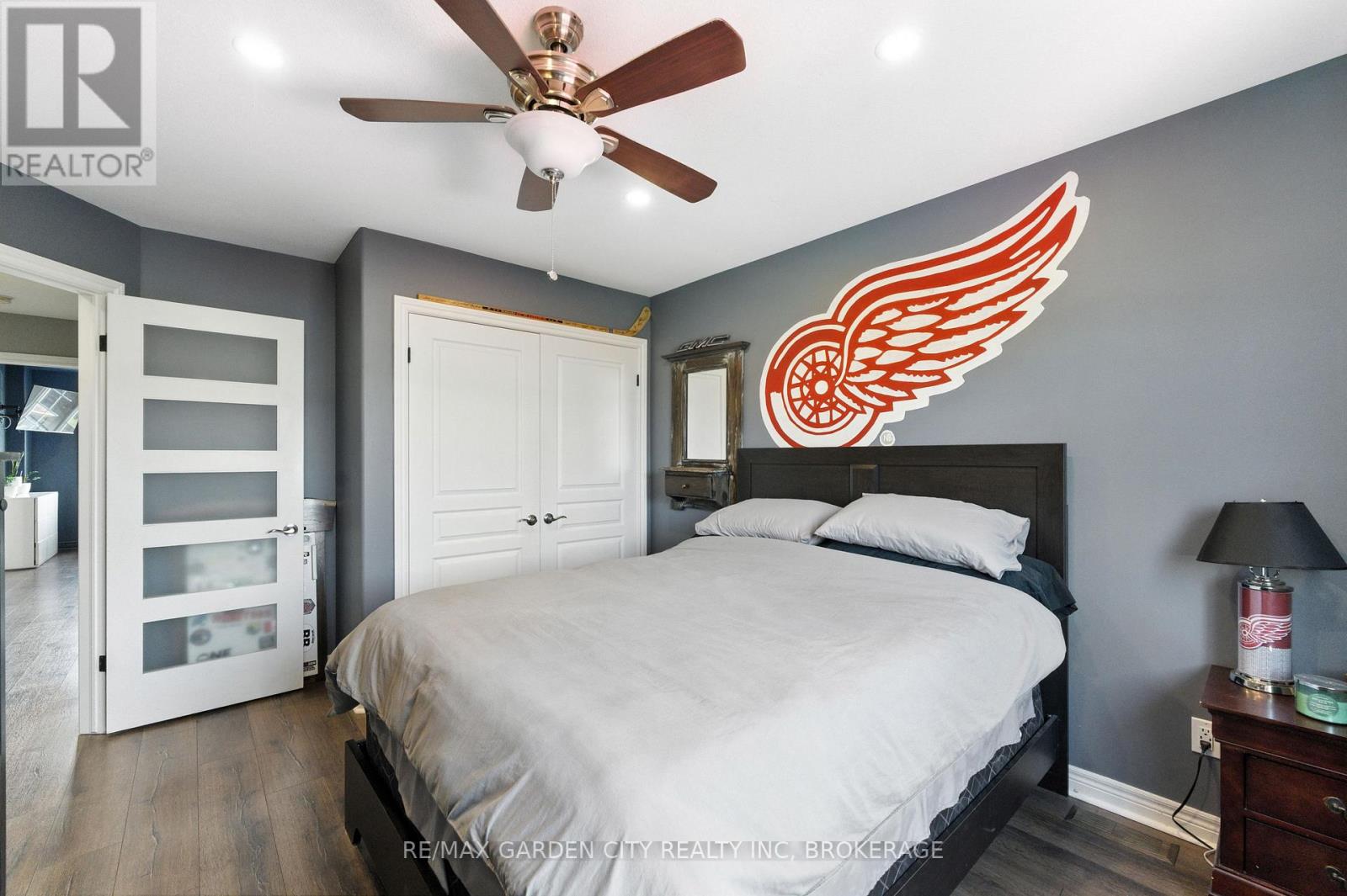 6456 Armelina Crescent, Niagara Falls, Ontario  L2H 0B4 - Photo 18 - X12325150