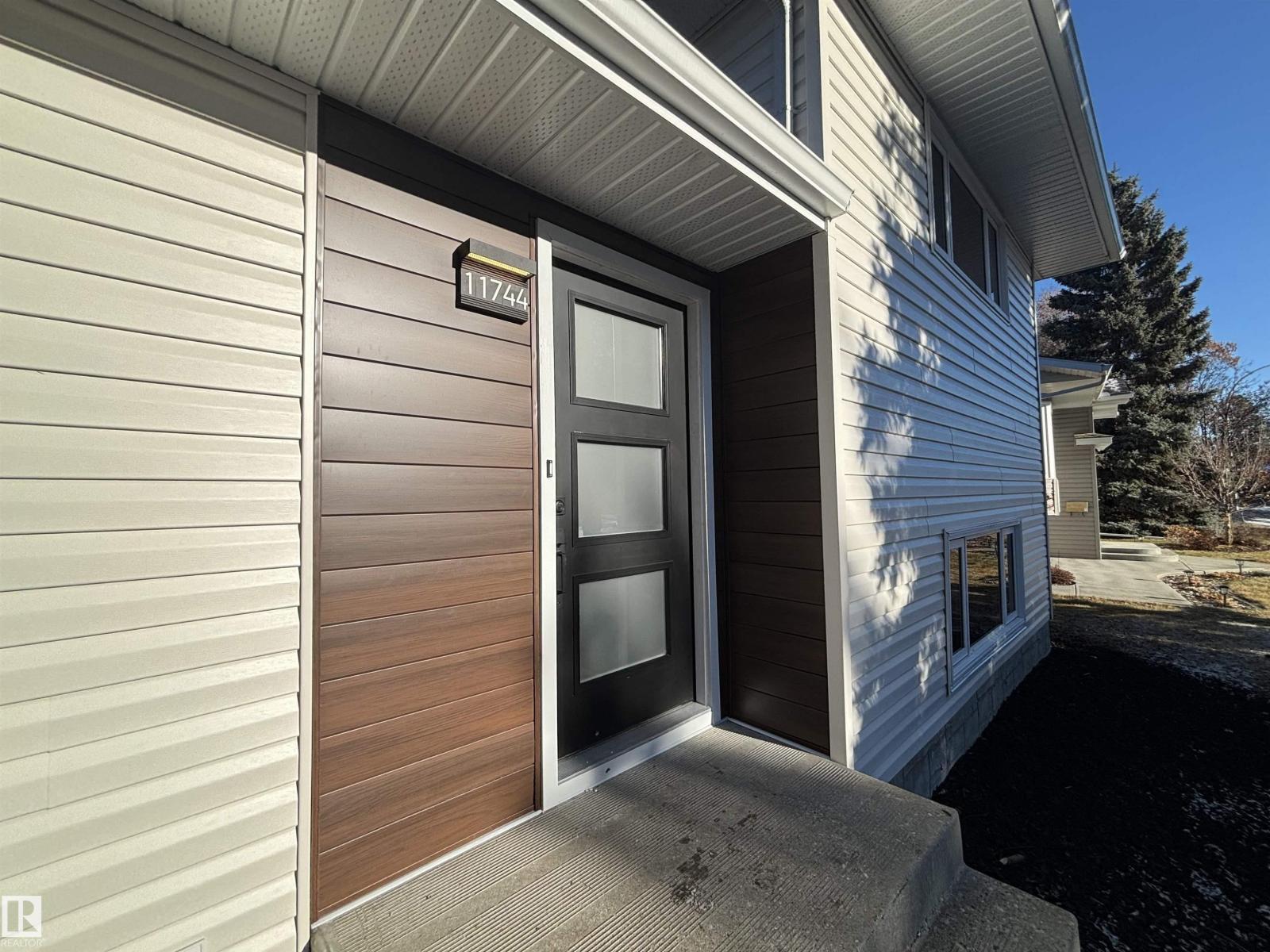11744 37 Av Nw, Edmonton, Alberta  T6J 0J2 - Photo 3 - E4466395