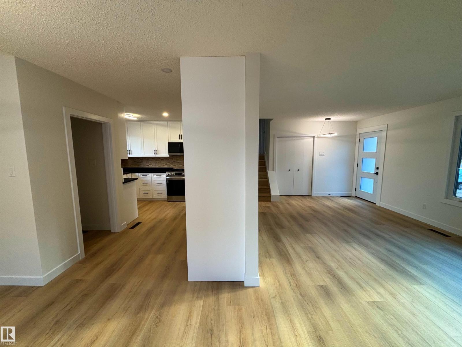 11744 37 Av Nw, Edmonton, Alberta  T6J 0J2 - Photo 6 - E4466395