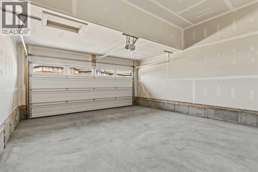 163 Belvedere Crescent, Calgary, Alberta  T2A 7Y5 - Photo 31 - A2268776