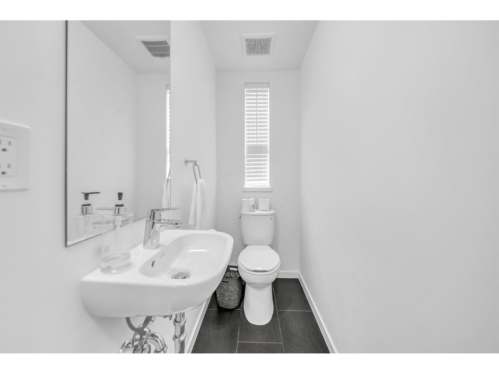 120 15778 85 Avenue, Surrey, British Columbia  V4N 6W8 - Photo 11 - R3070206