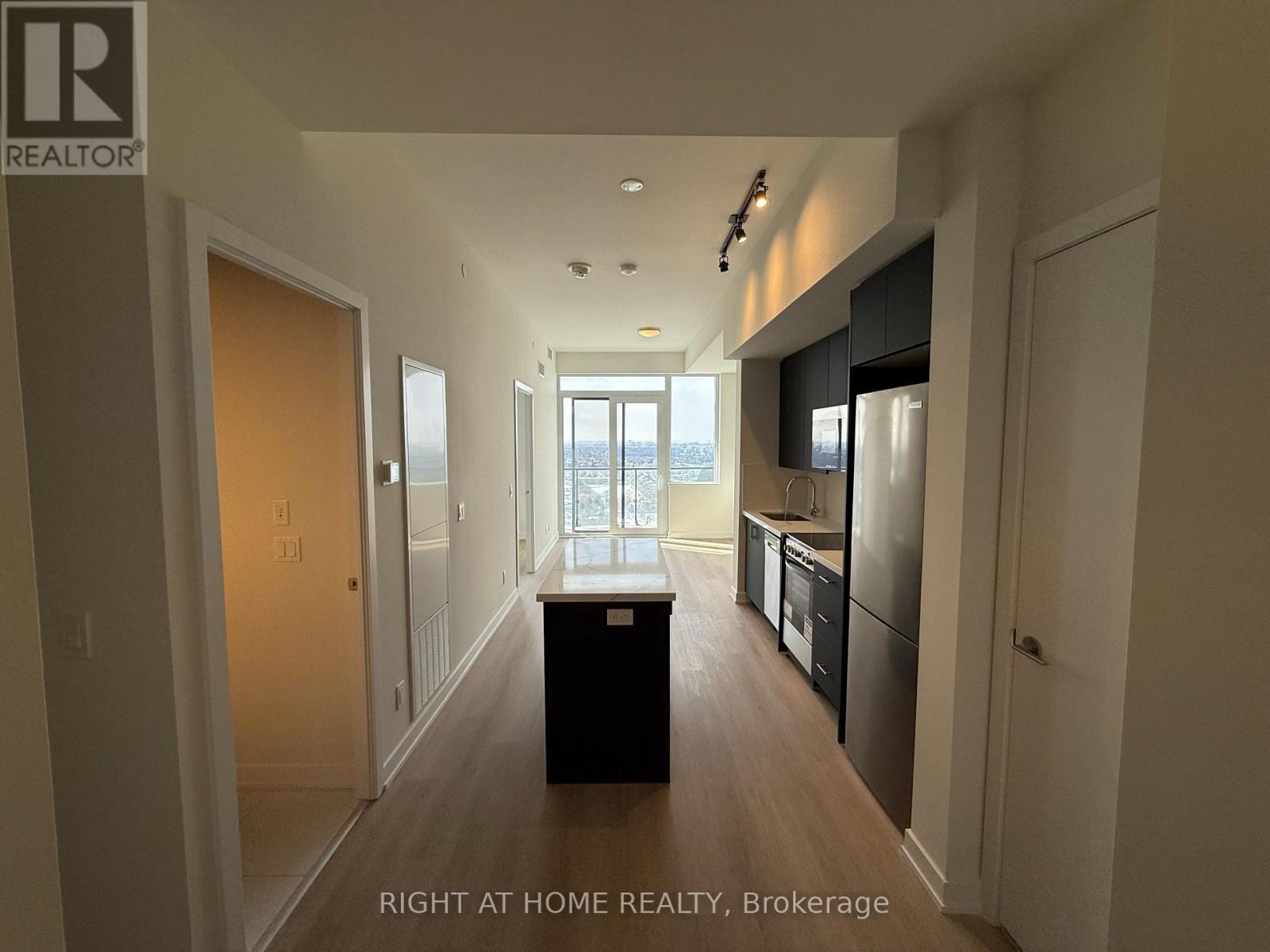 Lph07 - 15 Ellerslie Avenue, Toronto, Ontario M2N 0E7 - Photo 2 - C12583914