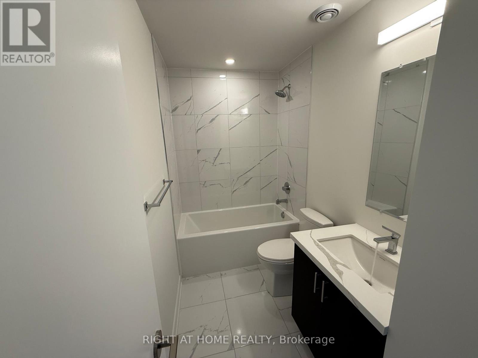 Lph07 - 15 Ellerslie Avenue, Toronto, Ontario M2N 0E7 - Photo 5 - C12583914